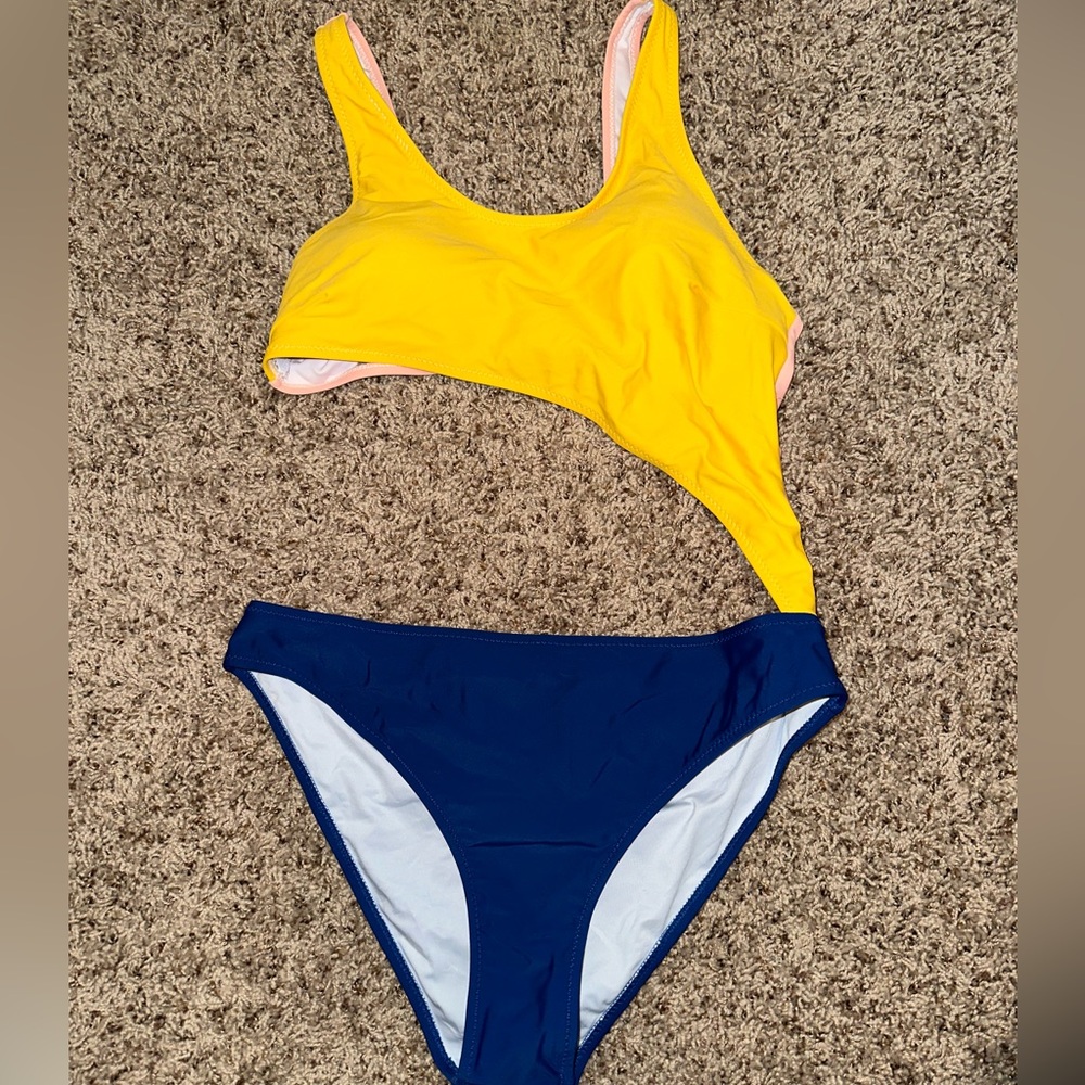 Cupshe swim